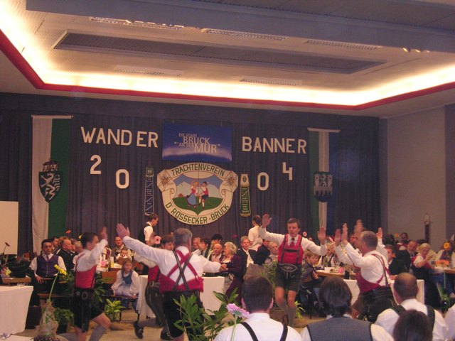 Wanderbanner in Bruck 2004